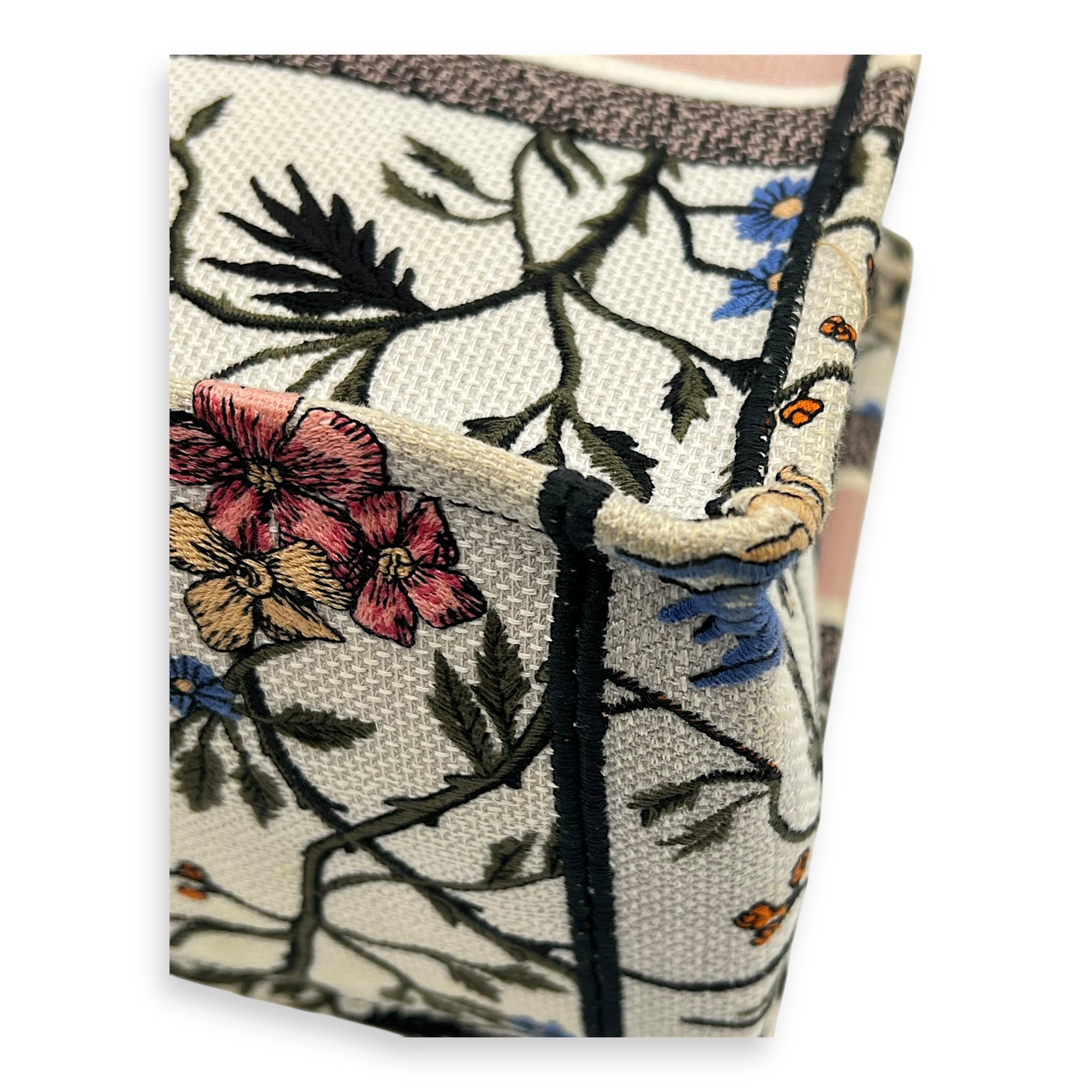 Book Tote Tote Bag Medium White in Jacquard