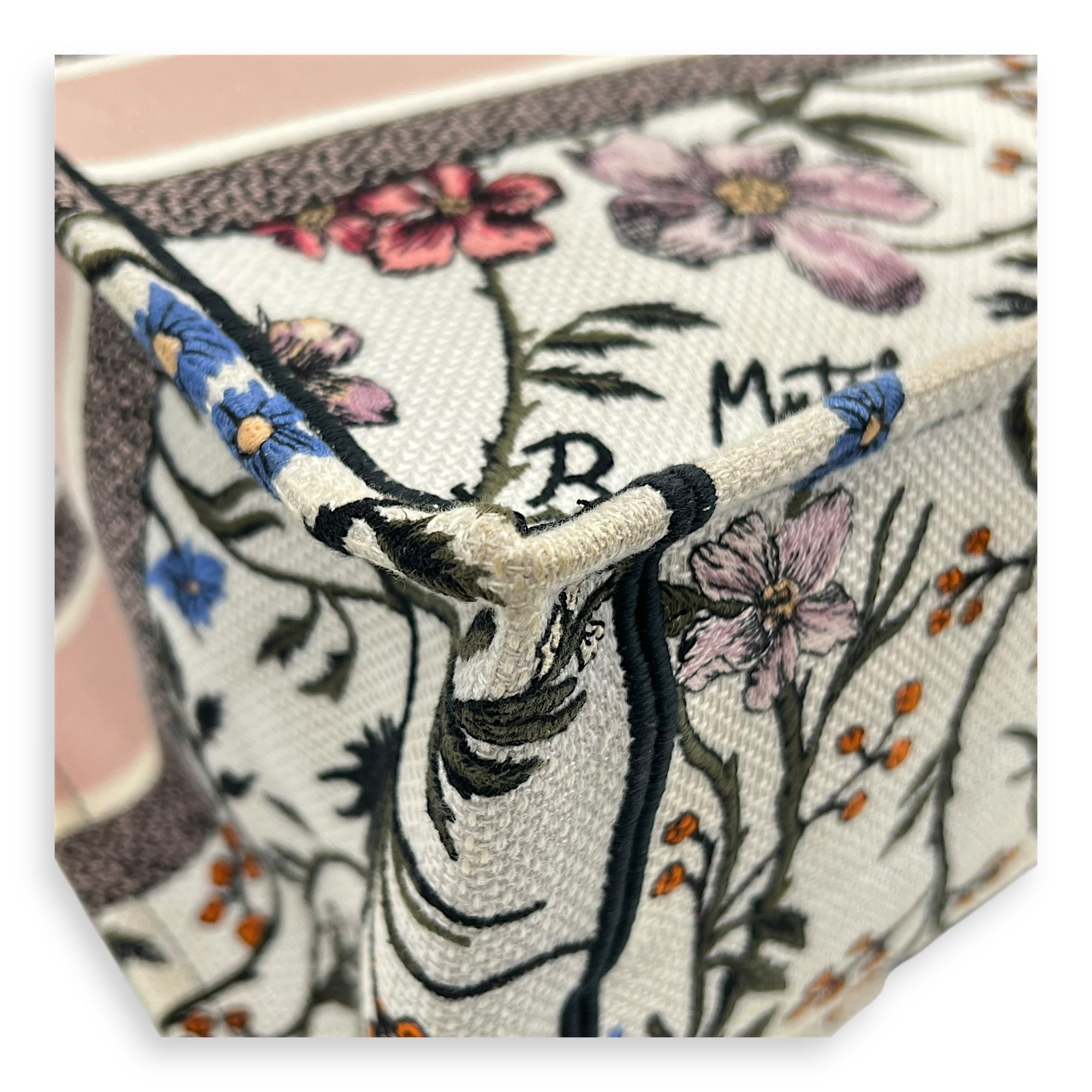 Book Tote Tote Bag Medium White in Jacquard