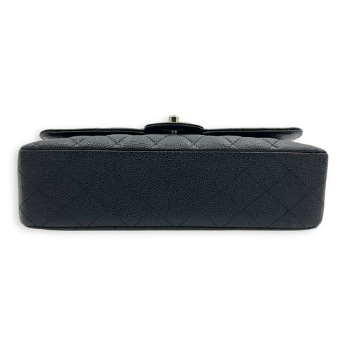 Classic Shoulder Bag Medium Black in Caviar Leather, Silver hardware