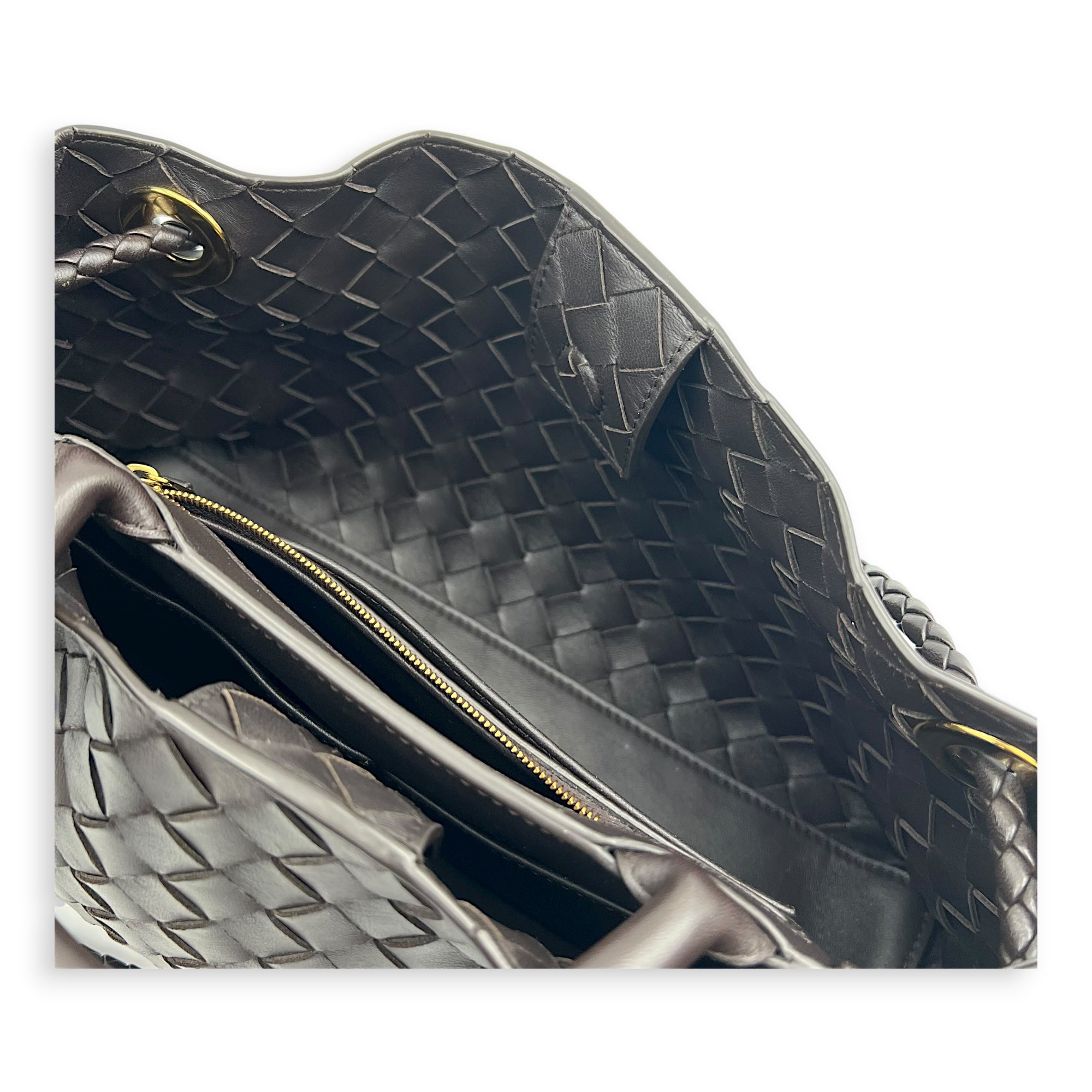 Andiamo Shoulder Bag East West Fondant in Nappa Intrecciato, Gold hardware