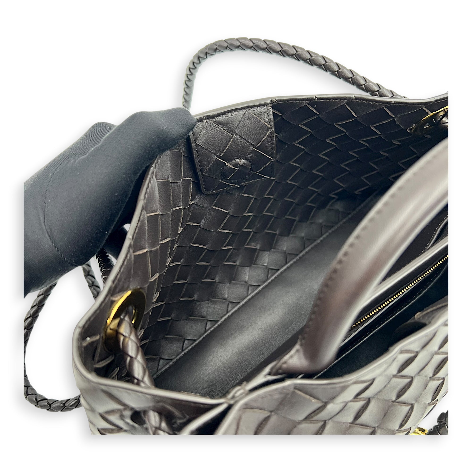 Andiamo Shoulder Bag East West Fondant in Nappa Intrecciato, Gold hardware