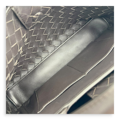 Andiamo Shoulder Bag East West Fondant in Nappa Intrecciato, Gold hardware