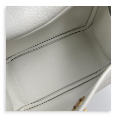 Lindy White in Clemence, Gold hardware