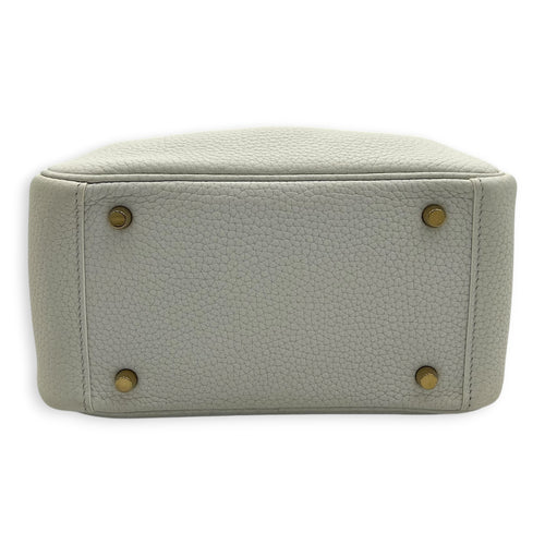 Lindy White in Clemence, Gold hardware