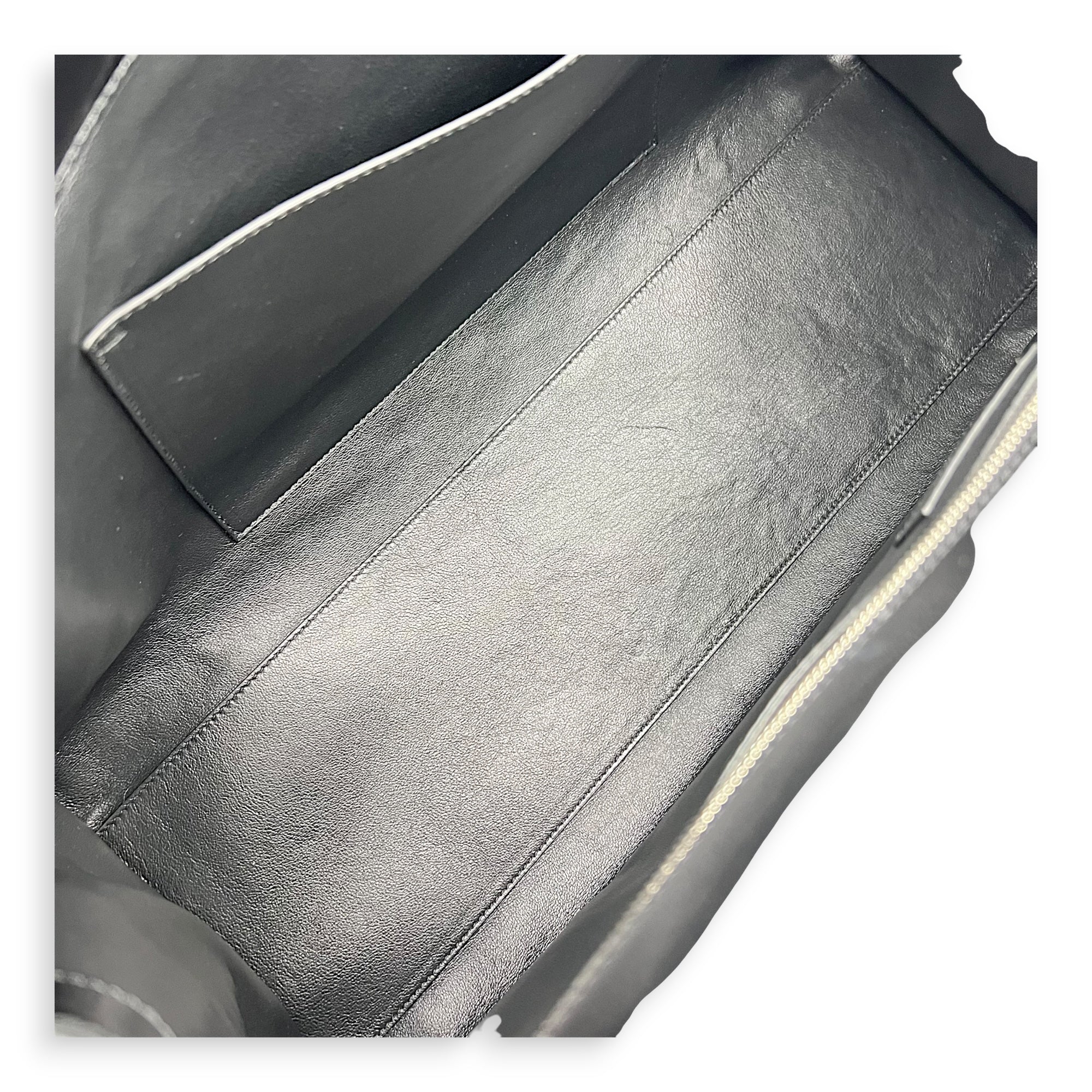 Manhattan Tote Bag Black in Patent Leather, Gold hardware