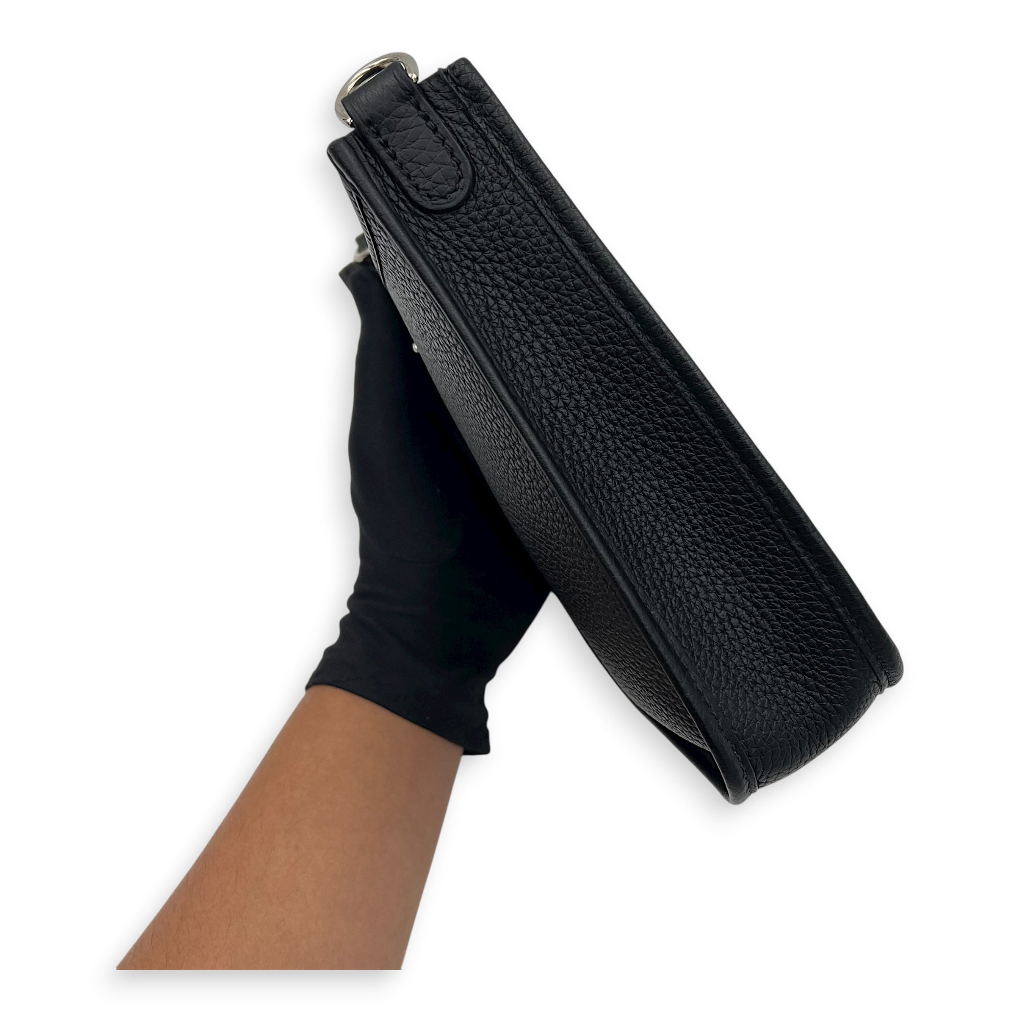 Evelyne Black in Clemence, Palladium hardware