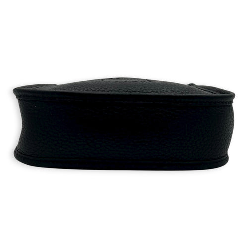 Evelyne Black in Clemence, Palladium hardware