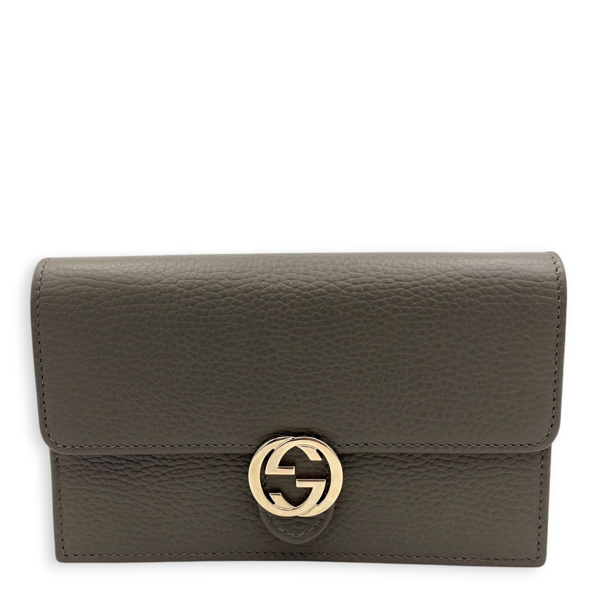Interlocking G Wallet On Chain Grey in Calfskin, Gold hardware