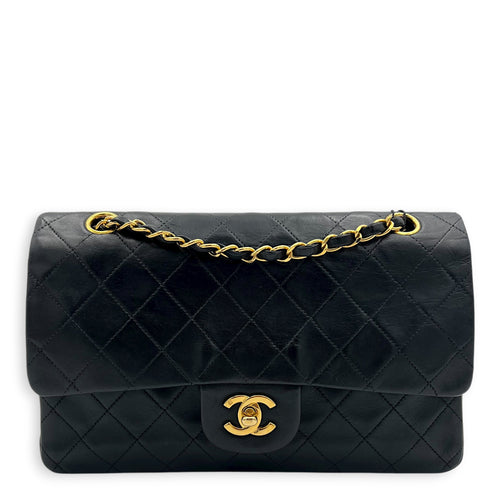 Classic Shoulder Bag Black in Lambskin, Gold hardware