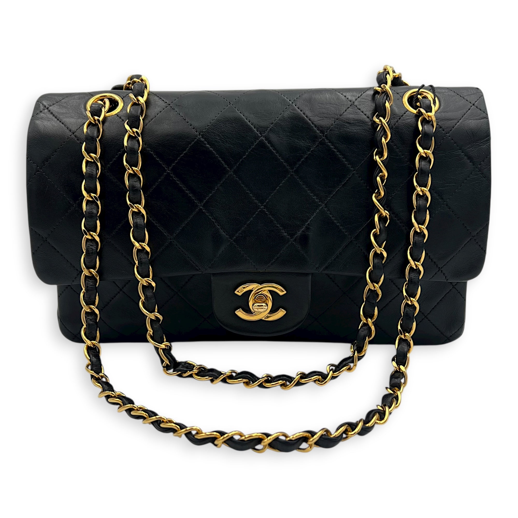 Classic Shoulder Bag Black in Lambskin, Gold hardware