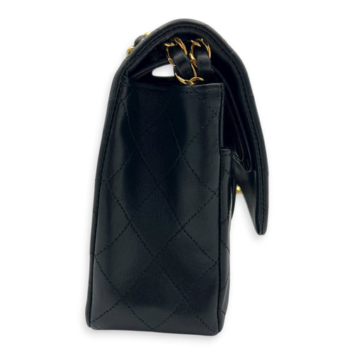 Classic Shoulder Bag Black in Lambskin, Gold hardware