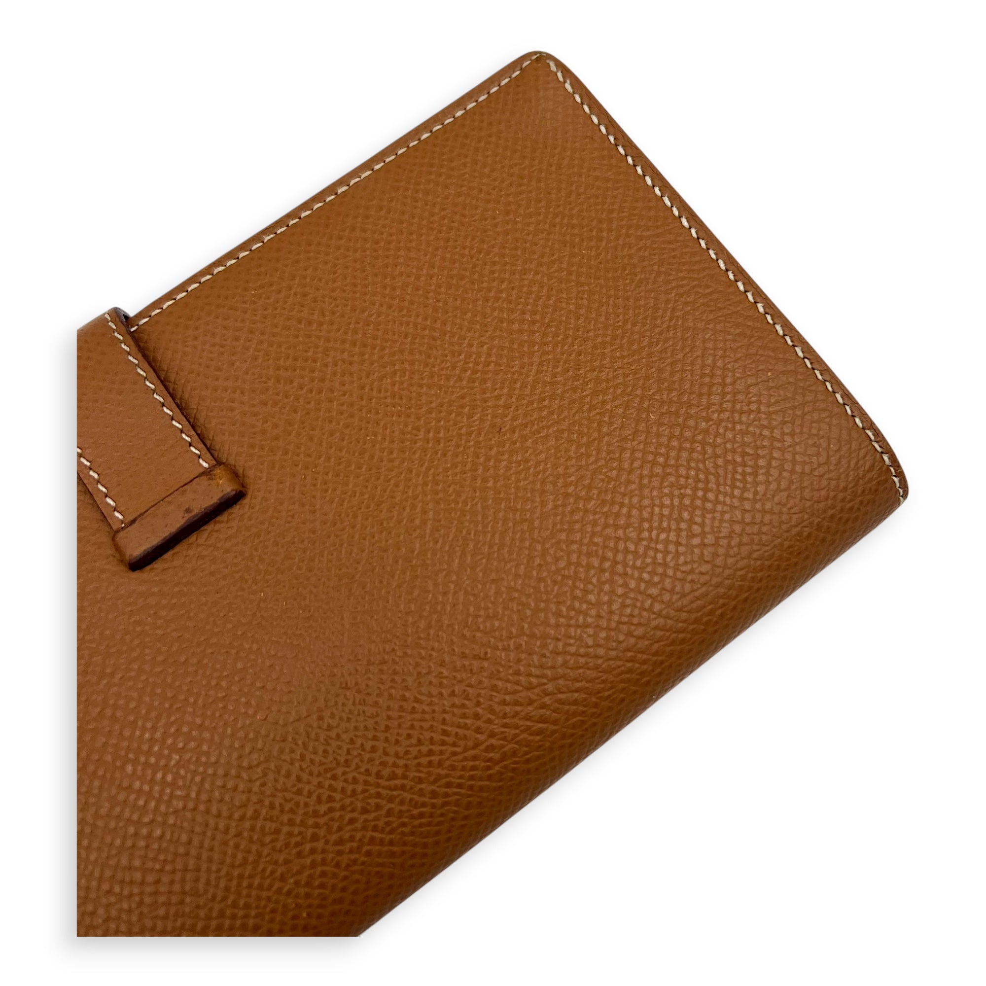 Bearn Gold Wallet in Epsom, Silver hardware