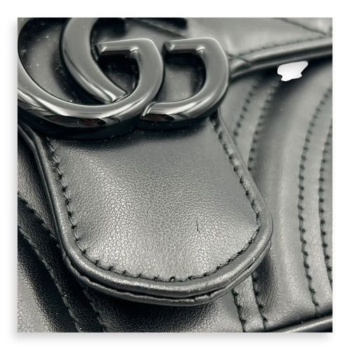 GG Marmont Shoulder Bag Small Black in Calfskin, black hardware