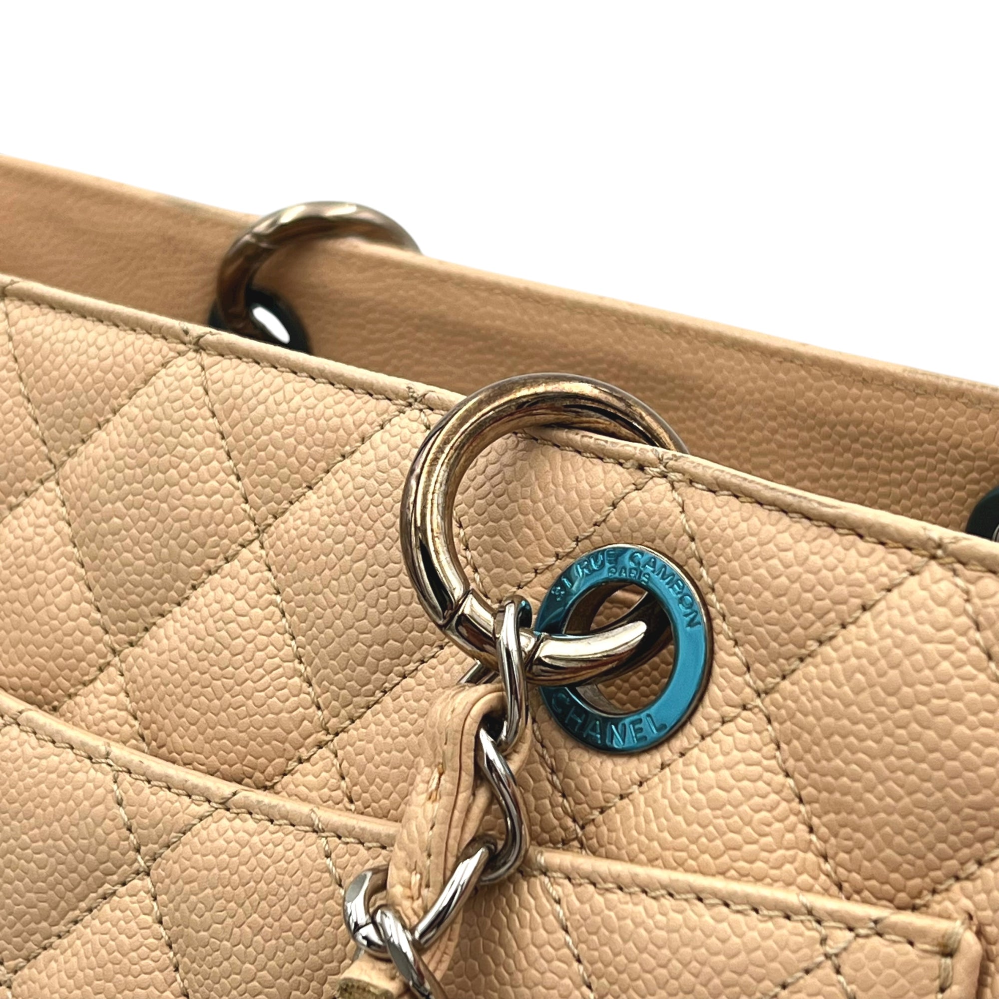 GST Tote Bag Beige in Caviar Leather, Silver hardware