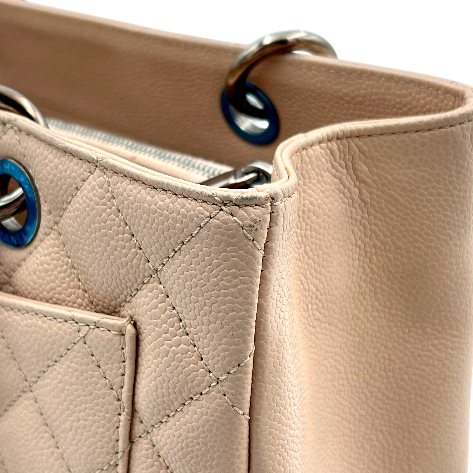 GST Tote Bag Beige in Caviar Leather, Silver hardware