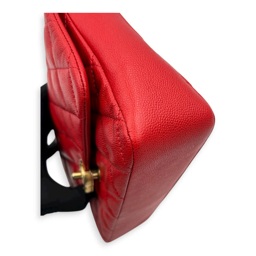 CC Quilted Shoulder Bag Red in Caviar Leather, Gold hardware