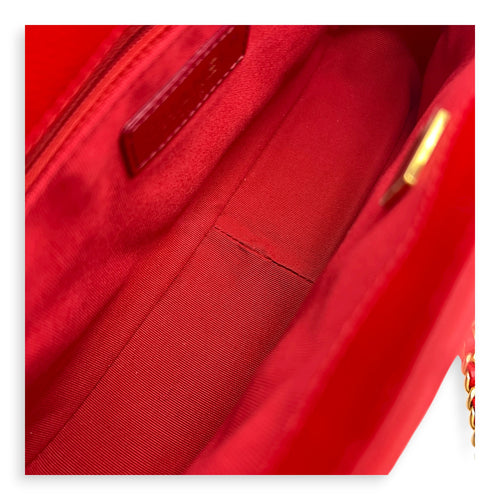 CC Quilted Shoulder Bag Red in Caviar Leather, Gold hardware