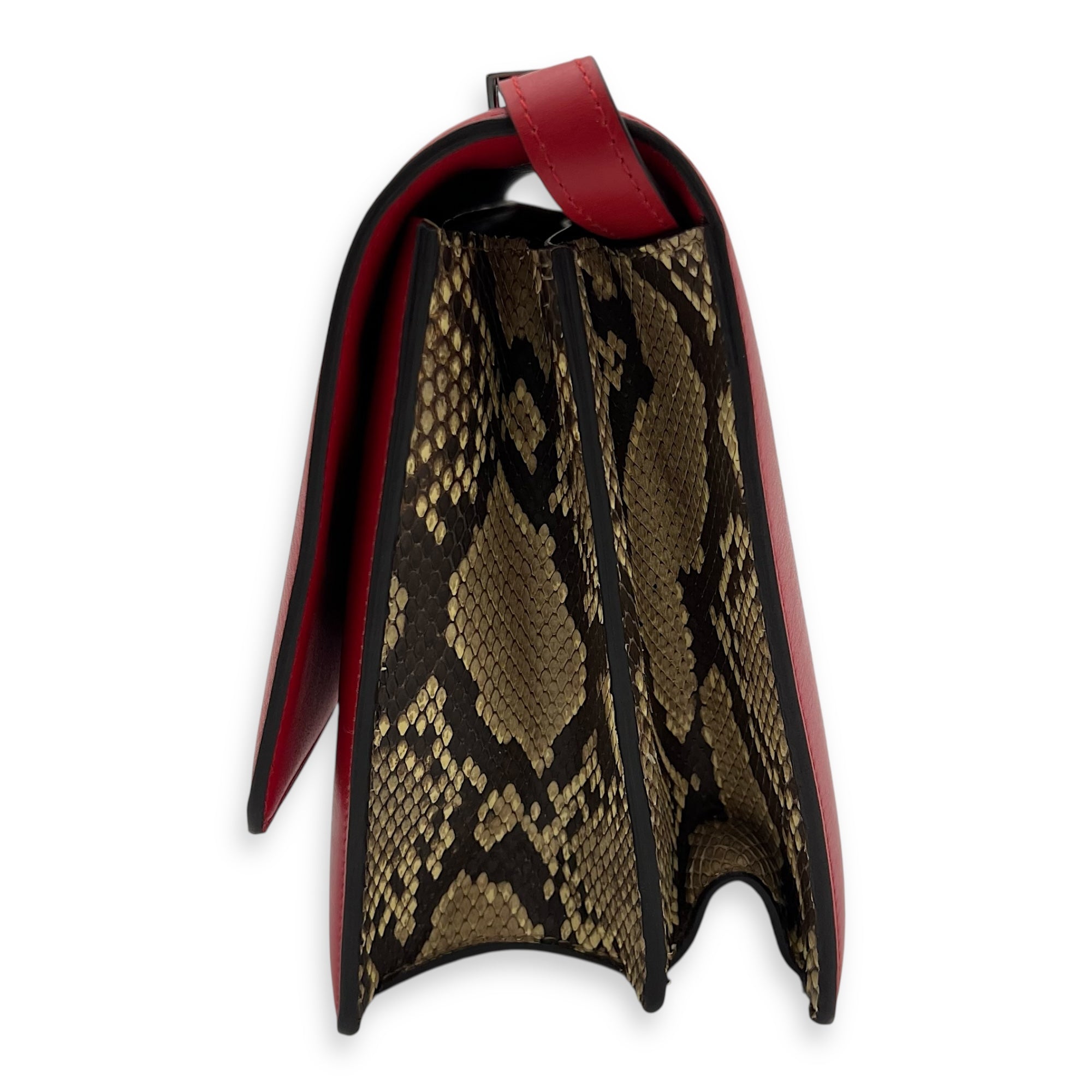 Medium Case Shoulder Bag Red in Calfskin, Silver hardware