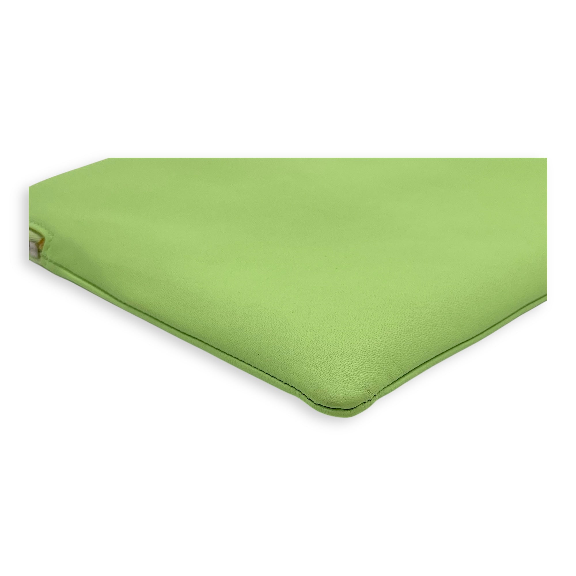 Zip Pouch Green in Calfskin, Silver hardware