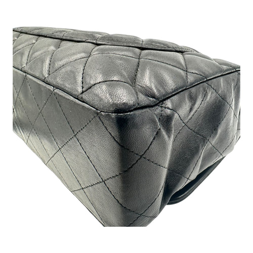 Classic Shoulder Bag Maxi Black in Lambskin, Silver hardware