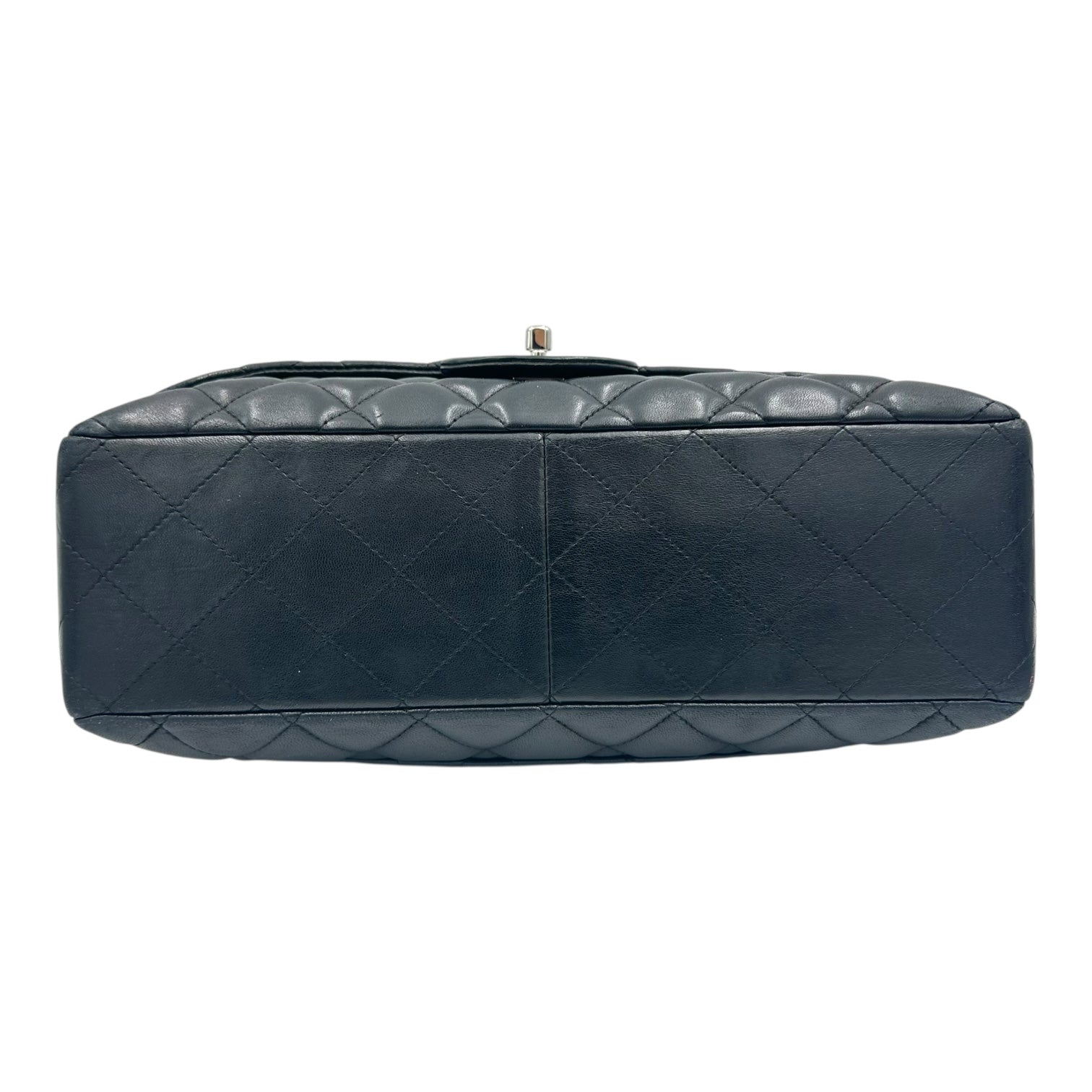 Classic Shoulder Bag Maxi Black in Lambskin, Silver hardware