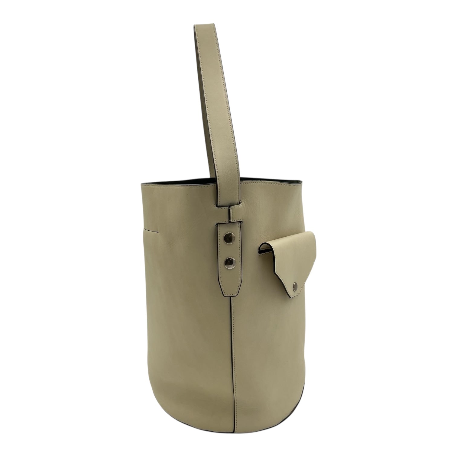 Biker Bucket Bag White in Calfskin, Silver hardware