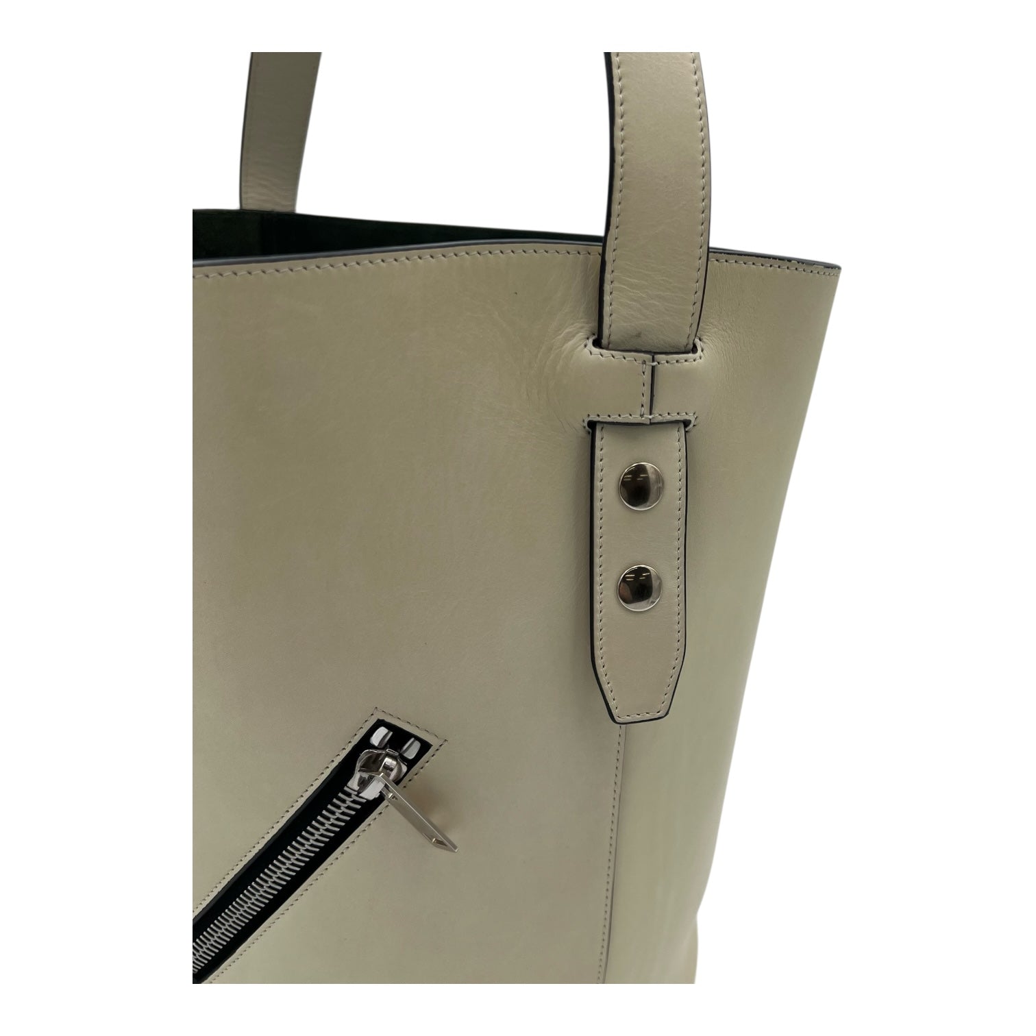 Biker Bucket Bag White in Calfskin, Silver hardware