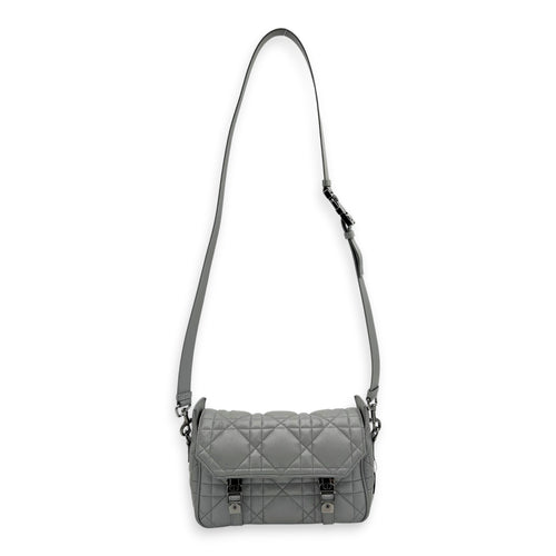 Cannage Messenger Grey in Fabric, Silver hardware