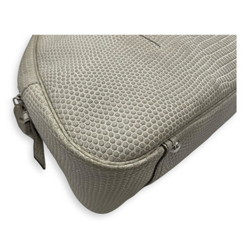 Sac Y-Bow Shoulder Bag White in Embossed Calfskin, Silver hardware