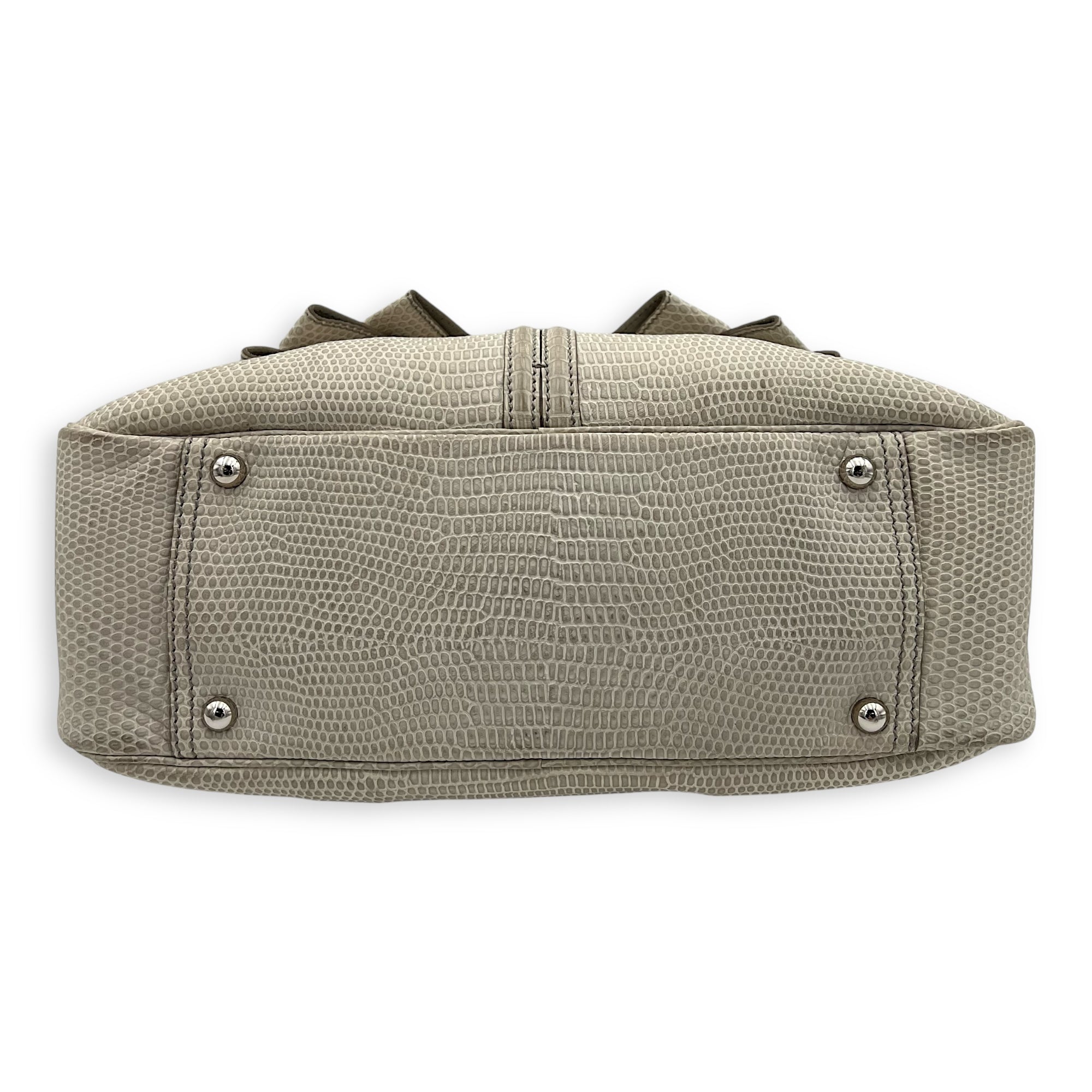 Sac Y-Bow Shoulder Bag White in Embossed Calfskin, Silver hardware