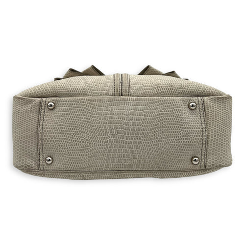 Sac Y-Bow Shoulder Bag White in Embossed Calfskin, Silver hardware