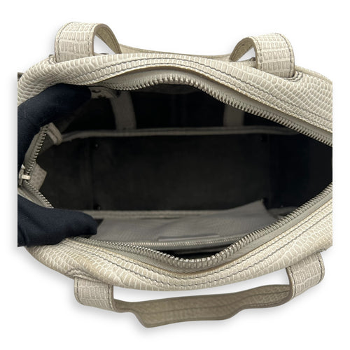 Sac Y-Bow Shoulder Bag White in Embossed Calfskin, Silver hardware