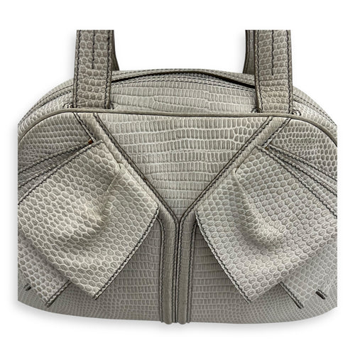 Sac Y-Bow Shoulder Bag White in Embossed Calfskin, Silver hardware