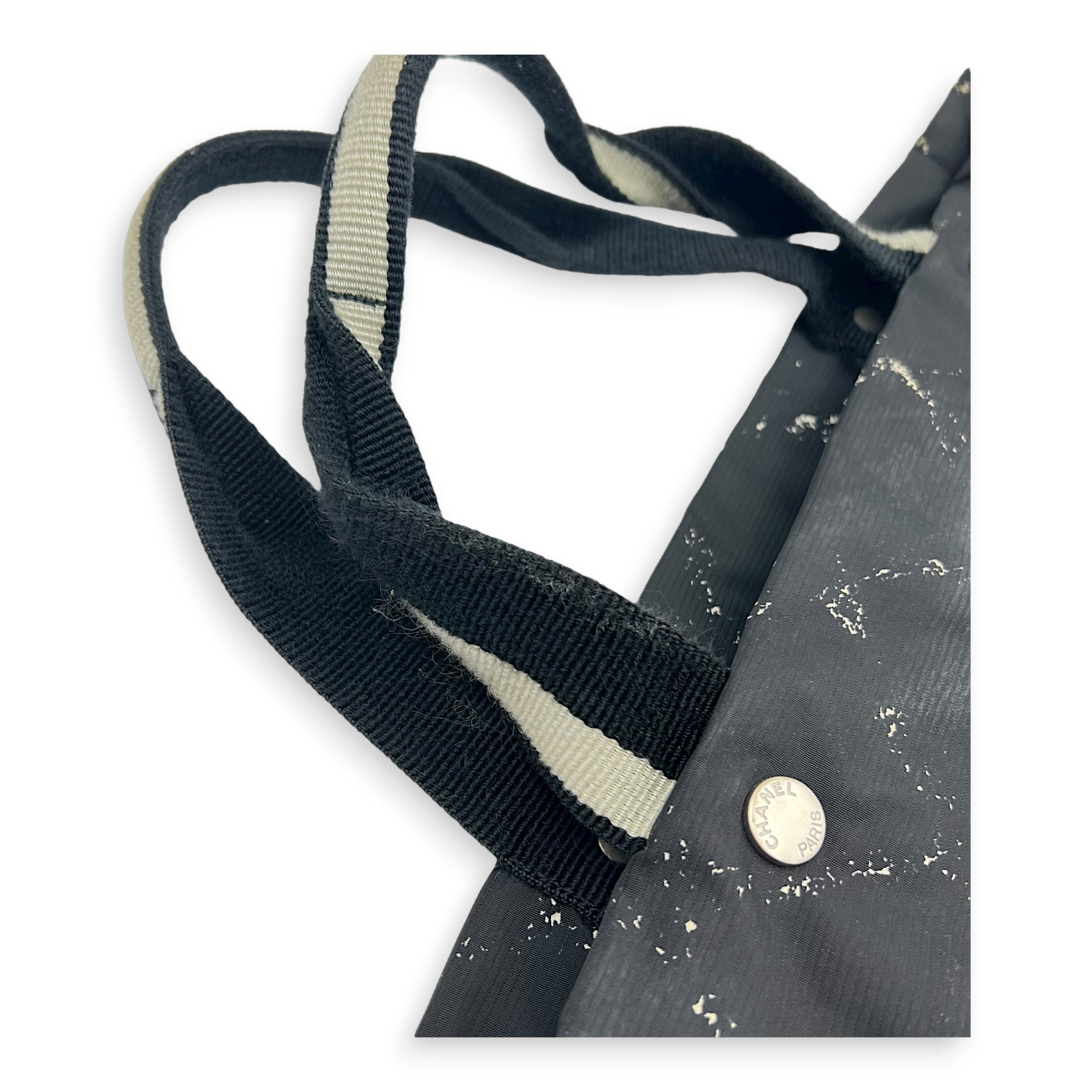 Vintage Travel Line Tote Bag Black in Nylon, Silver hardware