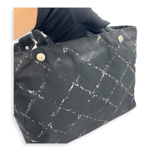 Vintage Travel Line Tote Bag Black in Nylon, Silver hardware