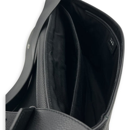 Saddle Messenger Black in Calfskin, Silver hardware