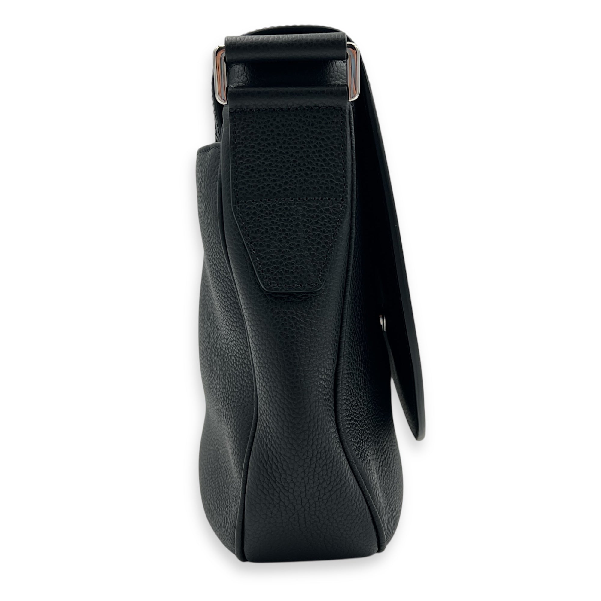 Saddle Messenger Black in Calfskin, Silver hardware