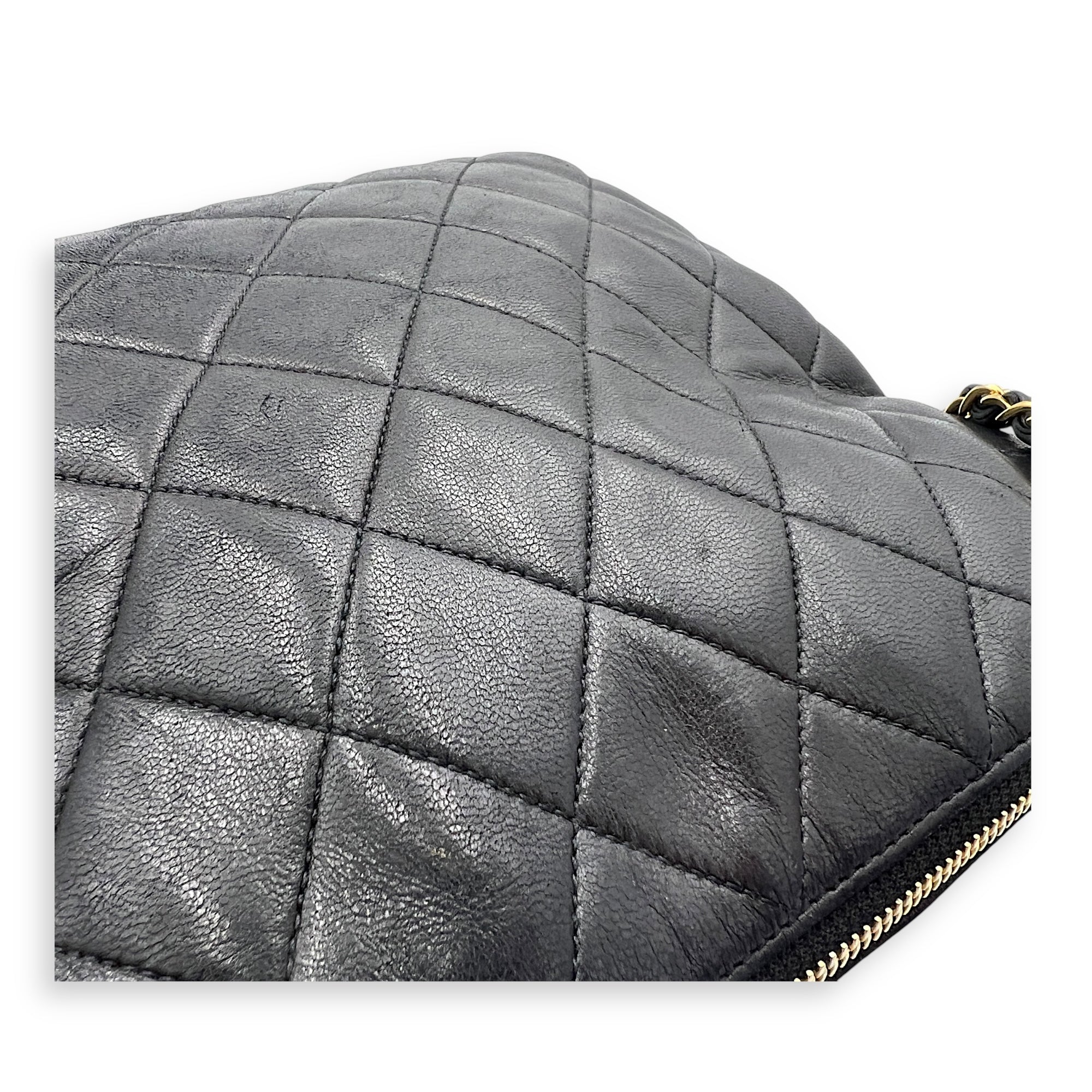 Vintage Shoulder Bag Black in Lambskin, Gold hardware