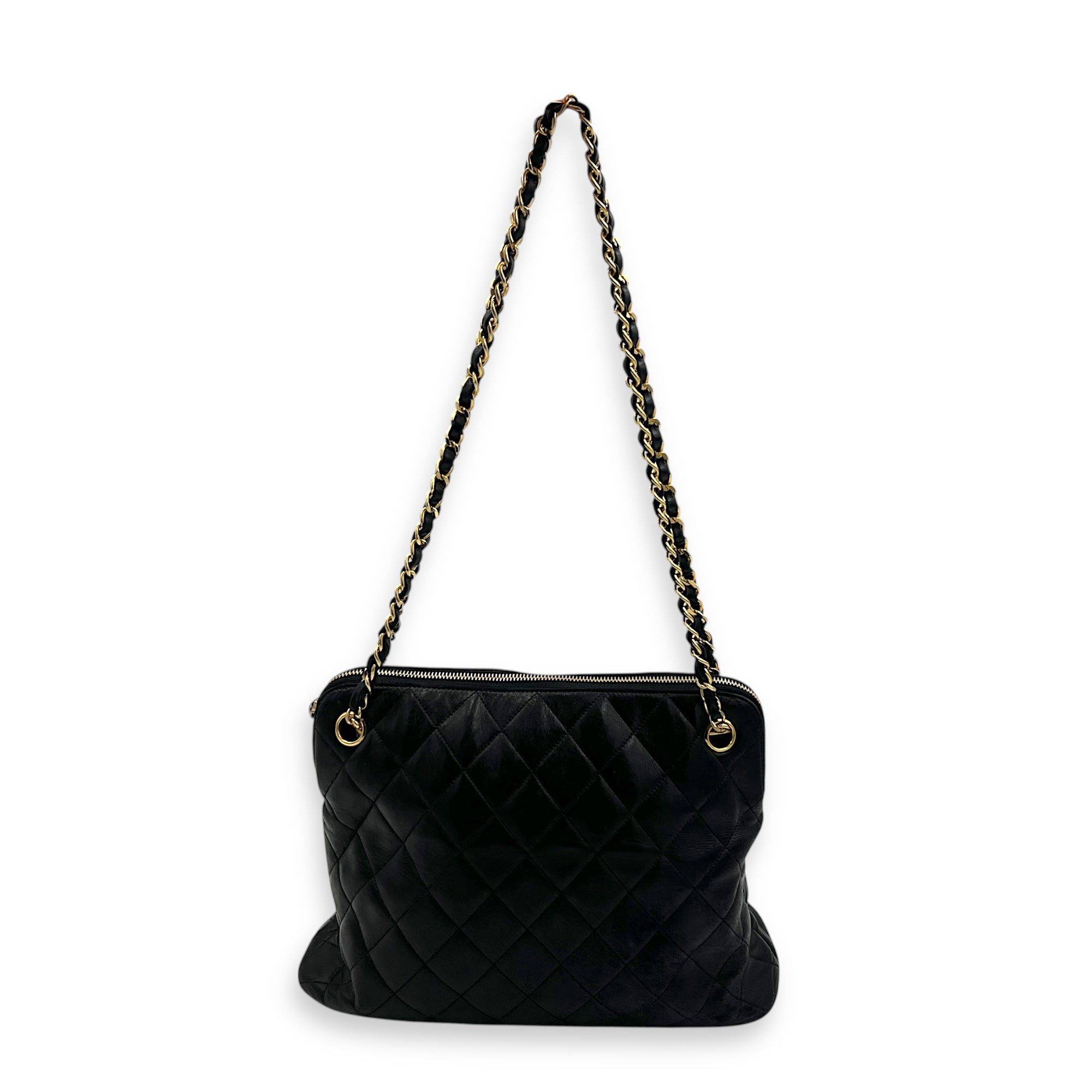 Vintage Shoulder Bag Black in Lambskin, Gold hardware