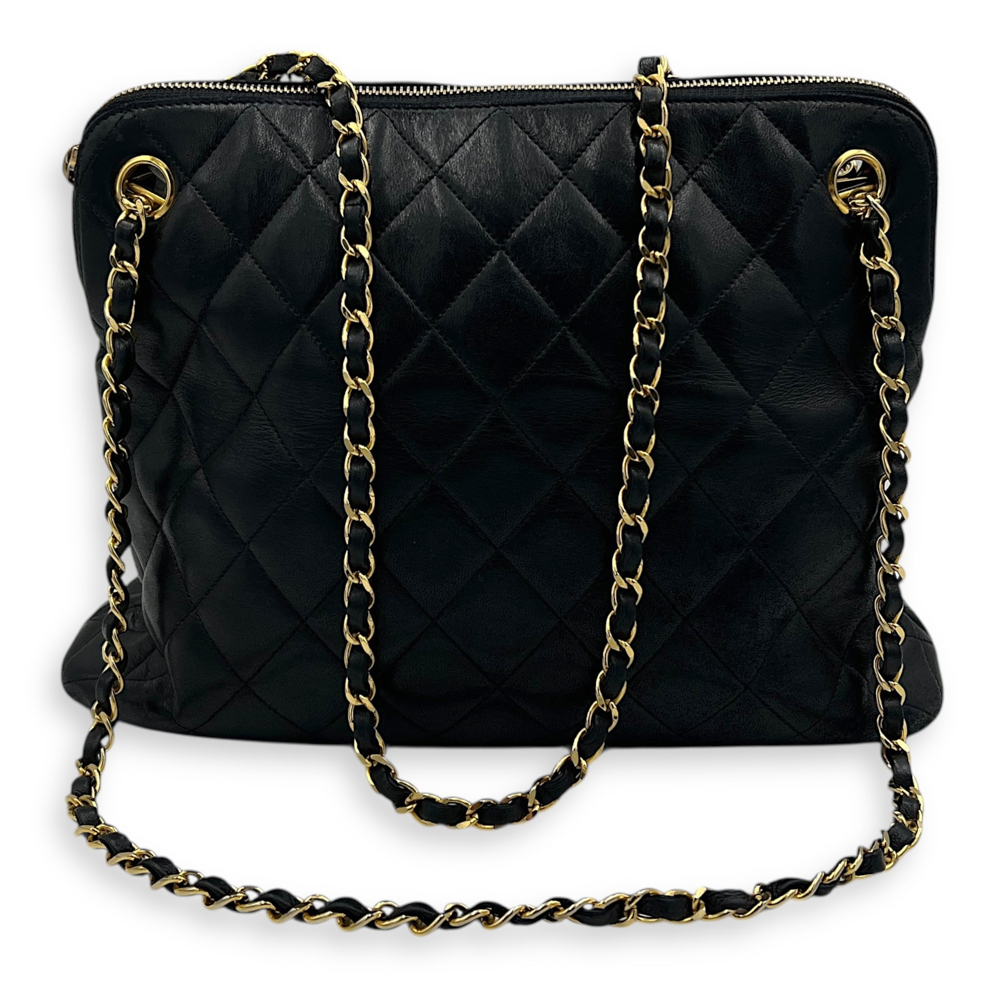 Vintage Shoulder Bag Black in Lambskin, Gold hardware