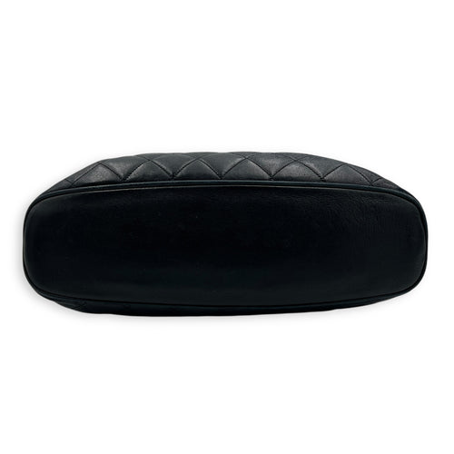 Vintage Shoulder Bag Black in Lambskin, Gold hardware