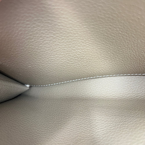 Constance To Go Etoupe Wallet On Chain in Evercolor, Gold hardware