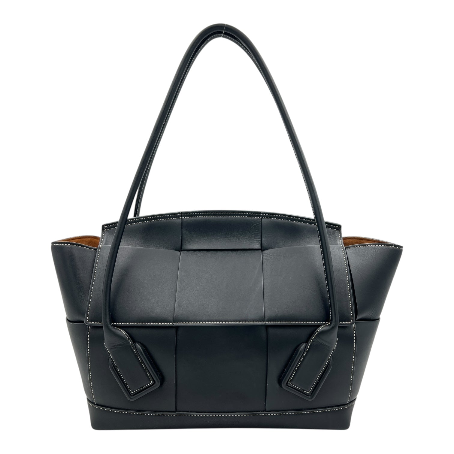 Arco Shoulder Bag Black in Calfskin, Silver hardware