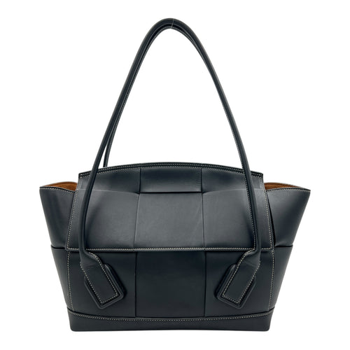 Arco Shoulder Bag Black in Calfskin, Silver hardware