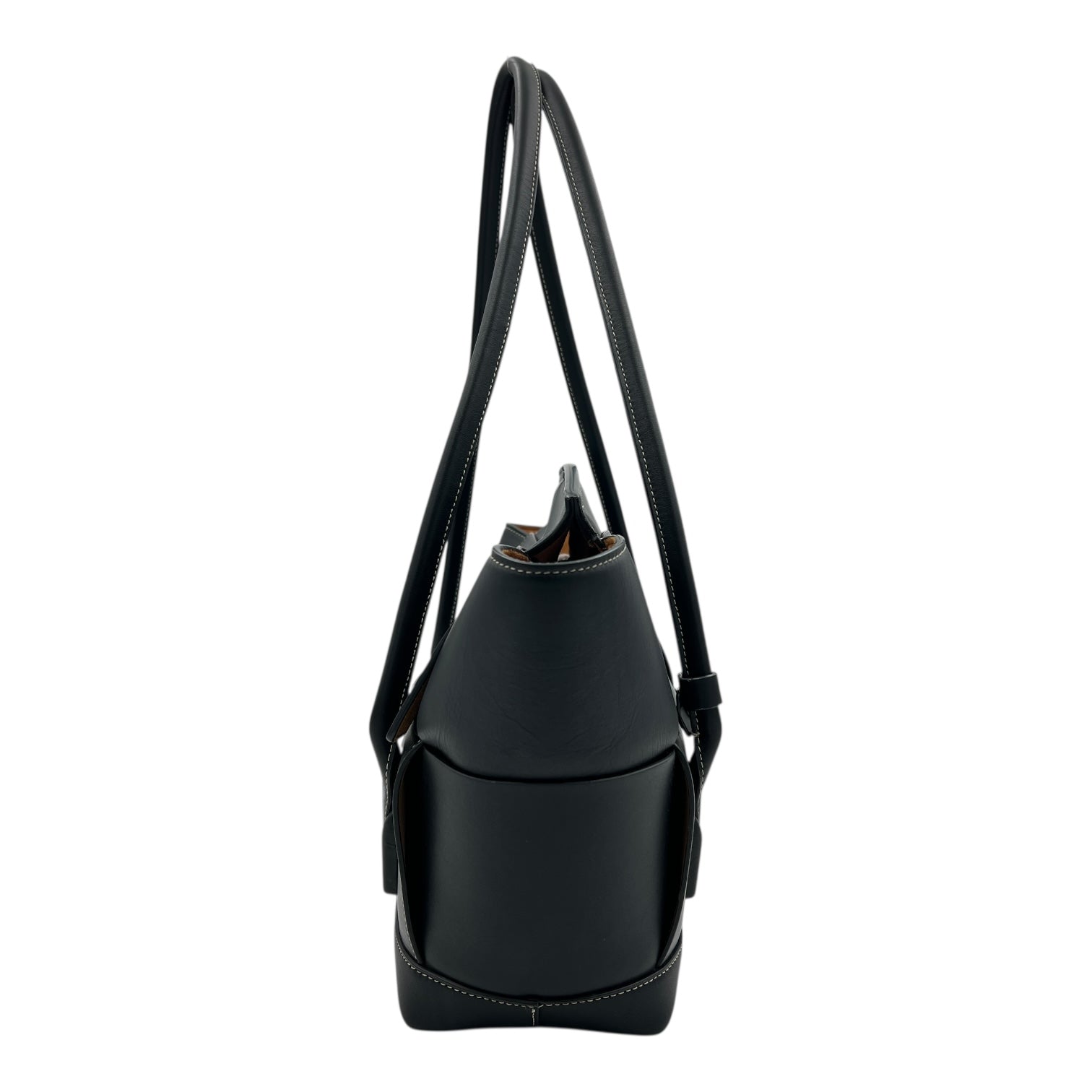 Arco Shoulder Bag Black in Calfskin, Silver hardware