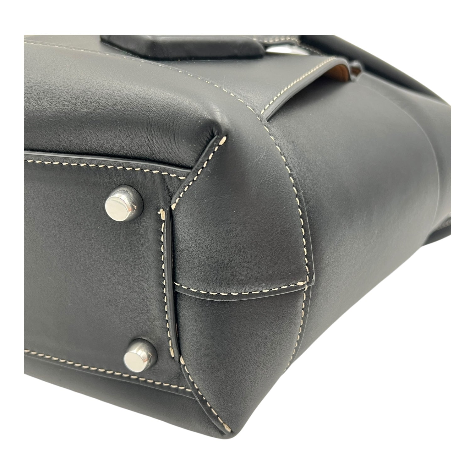 Arco Shoulder Bag Black in Calfskin, Silver hardware