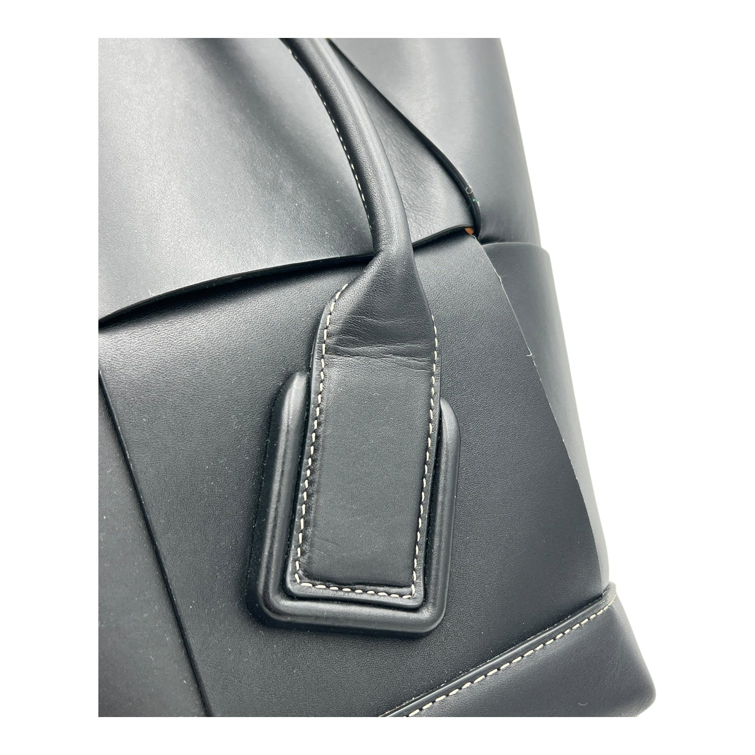 Arco Shoulder Bag Black in Calfskin, Silver hardware