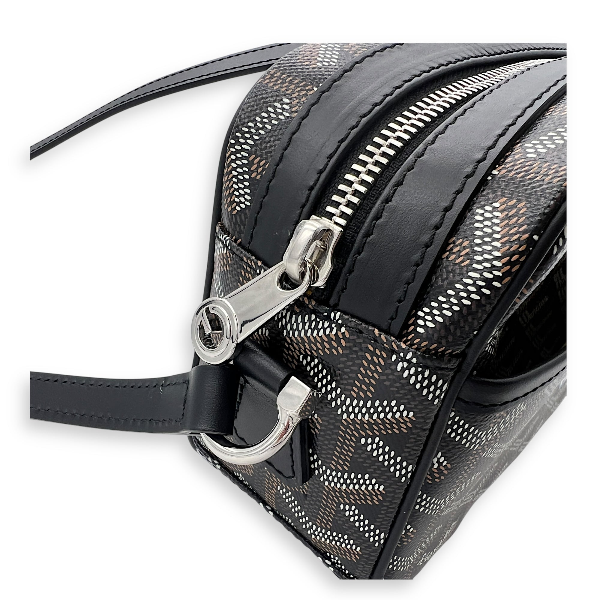 Cap Vert Crossbody Bag Black in Coated Canvas, Silver hardware