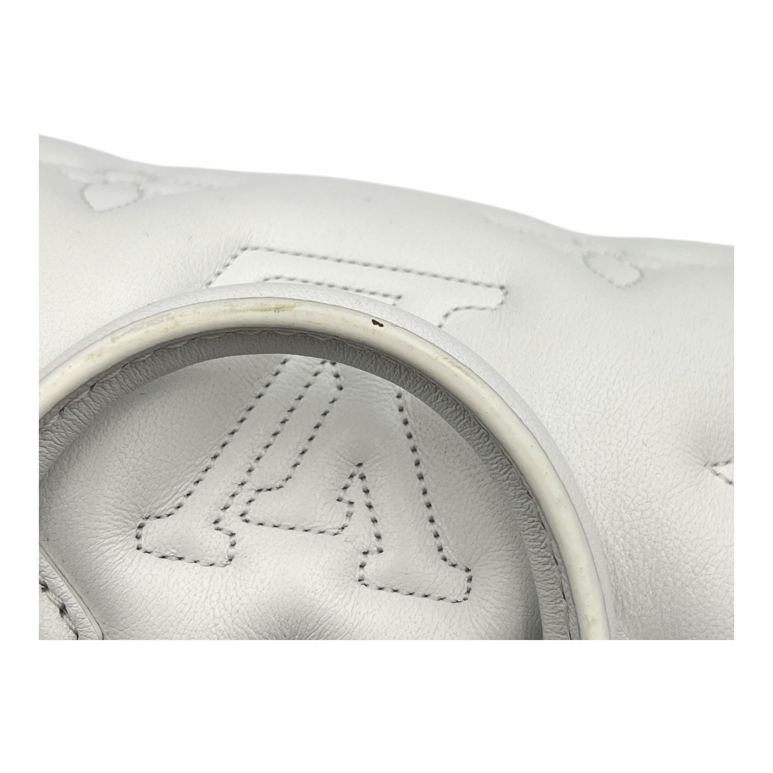 Papillon BB White Crossbody Bag in Calfskin, Gold hardware