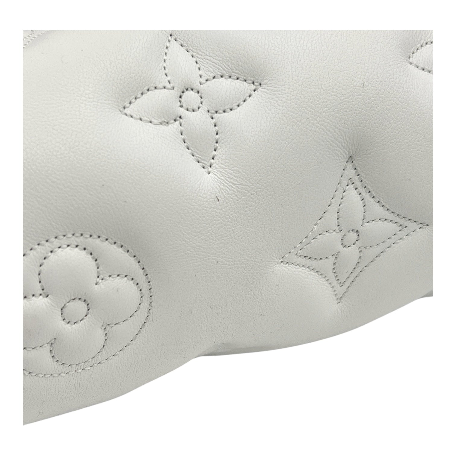 Papillon BB White Crossbody Bag in Calfskin, Gold hardware